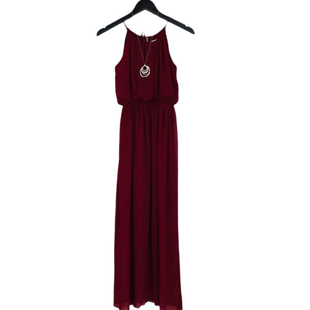 Burgundy Maxi Dress. - Picture 5 of 7